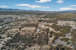 18310 US-93, Wikieup, AZ 85360 - Photo 9