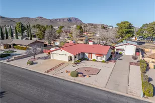 995 Hillcrest Dr, Kingman, AZ 86409 - Photo 1