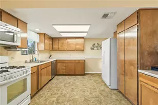 1551 Emerald Rd, Bullhead City, AZ 86442 - Photo 21