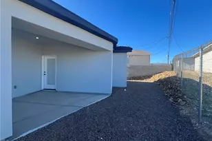 949 Harbor Dr, Bullhead City, AZ 86442 - Photo 47