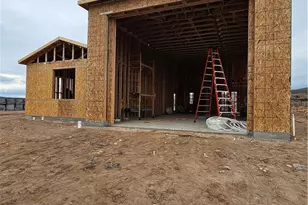 2783 Blueridge Ct, Bullhead City, AZ 86429 - Photo 7