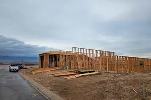 2783 Blueridge Ct, Bullhead City, AZ 86429 - Photo 7