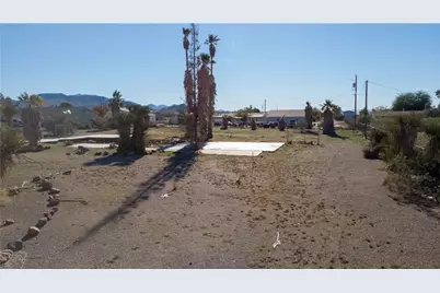 3008 W McConnico Road, Golden Valley, AZ 86413 - Photo 13