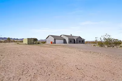 917 S Escuela Road, Golden Valley, AZ 86413 - Photo 27