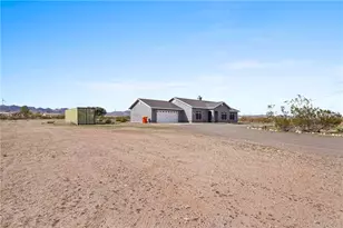 917 S Escuela Rd, Golden Valley, AZ 86413 - Photo 27