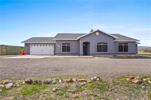 917 S Escuela Rd, Golden Valley, AZ 86413 - Photo 1