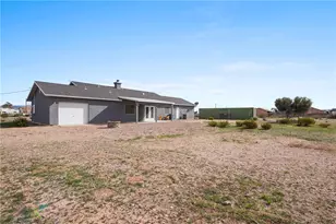 917 S Escuela Rd, Golden Valley, AZ 86413 - Photo 25