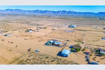 429 S Lochiel Road, Golden Valley, AZ 86413 - Photo 63