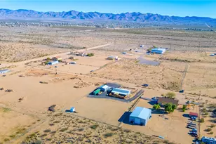 429 S Lochiel Rd, Golden Valley, AZ 86413 - Photo 63