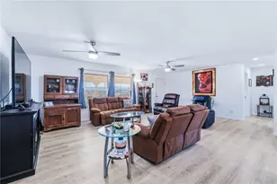 429 S Lochiel Rd, Golden Valley, AZ 86413 - Photo 13