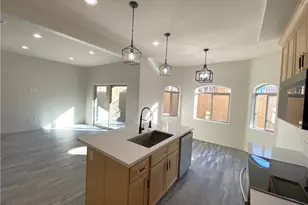 890 Florence Ave, Bullhead City, AZ 86429 - Photo 29