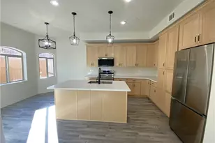 890 Florence Ave, Bullhead City, AZ 86429 - Photo 31