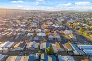 665 Holly St, Bullhead City, AZ 86442 - Photo 47