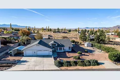 7870 E Pebble Drive, Kingman, AZ 86401 - Photo 1