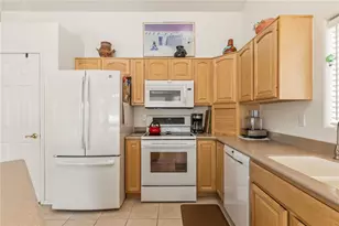 1958 E Gold Lake Dr, Fort Mohave, AZ 86426 - Photo 9