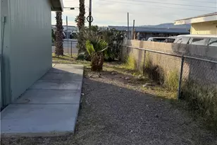 1001 Holly St, Bullhead City, AZ 86442 - Photo 29