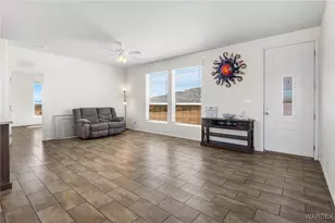 8248 N Teddy Roosevelt Rd, Golden Valley, AZ 86413 - Photo 11