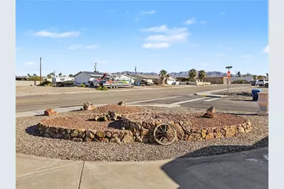 569 N Acoma Boulevard, Lake Havasu, AZ 86403 - Photo 9