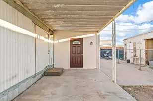 587 Harbor Dr, Bullhead City, AZ 86442 - Photo 3