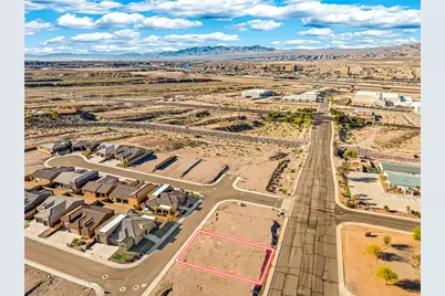 2651 Paris Lane, Bullhead City, AZ 86429 - Photo 3