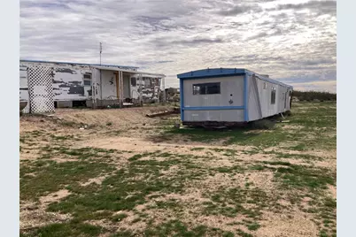 6112 Gladys Dr, Golden Valley, AZ 86413 - Photo 3