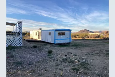 6112 Gladys Dr, Golden Valley, AZ 86413 - Photo 15