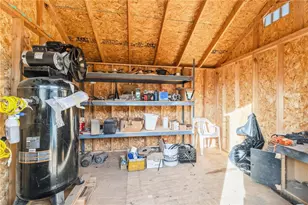 533 S Horn Rd, Golden Valley, AZ 86413 - Photo 29