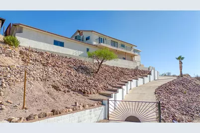 3194 Sycamore Avenue, Bullhead City, AZ 86429 - Photo 1