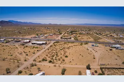 4143 Highway 68, Golden Valley, AZ 86413 - Photo 17