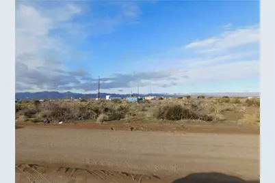 4143 Highway 68, Golden Valley, AZ 86413 - Photo 9