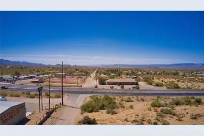 4143 Highway 68, Golden Valley, AZ 86413 - Photo 15