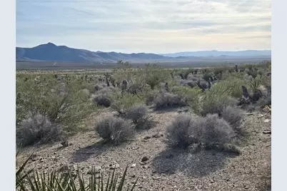 17447 N Magnolia Dr #18, Dolan Springs, AZ 86441 - Photo 1