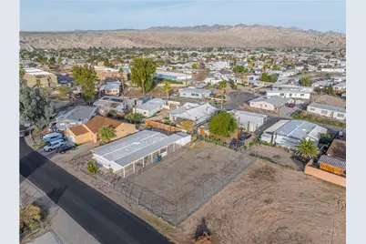 559 Malibu Circle S, Bullhead City, AZ 86442 - Photo 35