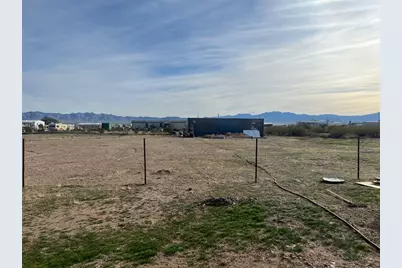 898 S Elgin Road, Golden Valley, AZ 86413 - Photo 7