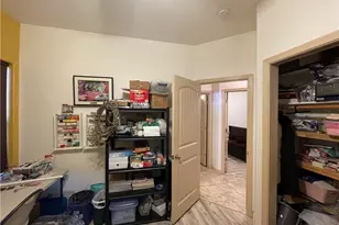 7880 W Shipp Dr, Golden Valley, AZ 86413 - Photo 19