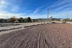 7880 W Shipp Dr, Golden Valley, AZ 86413 - Photo 47