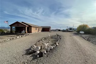 7880 W Shipp Dr, Golden Valley, AZ 86413 - Photo 3