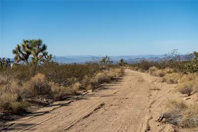 244-08-141 E Navajo Drive, Yucca, AZ 86438 - Photo 9