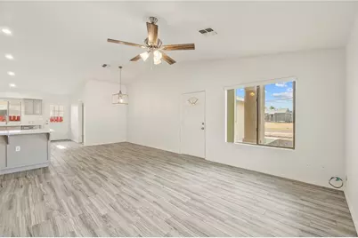 1406 Lakeside Drive, Bullhead City, AZ 86442 - Photo 11