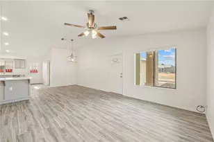 1406 Lakeside Dr, Bullhead City, AZ 86442 - Photo 11