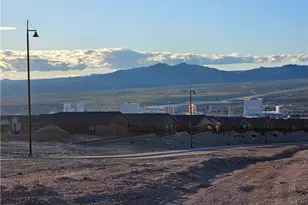 2778 Blueridge Ct, Bullhead City, AZ 86429 - Photo 11