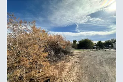 10272 Empire Place, Mohave Valley, AZ 86440 - Photo 9
