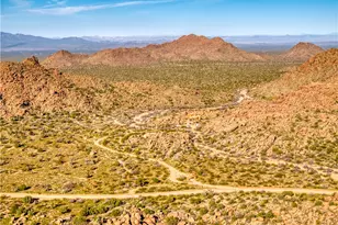 17445 S la Cienega Ranch Rd, Yucca, AZ 86438 - Photo 39