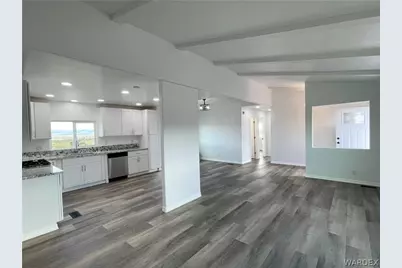 1597 S Eden Road, Golden Valley, AZ 86413 - Photo 11
