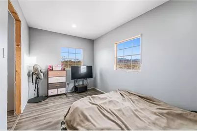 12241 S Robles Road, Yucca, AZ 86438 - Photo 15