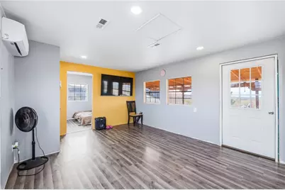 12241 S Robles Road, Yucca, AZ 86438 - Photo 11