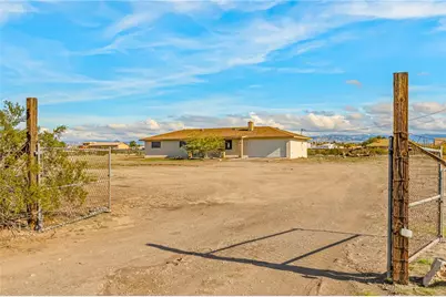 5330 S Calle Del Media, Fort Mohave, AZ 86426 - Photo 13