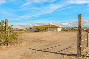 5330 S Calle Del Media, Fort Mohave, AZ 86426 - Photo 13