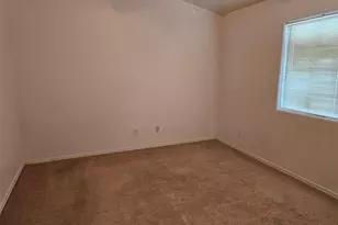 1069 S Teddy Roosevelt Rd, Golden Valley, AZ 86413 - Photo 9