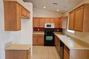 1069 S Teddy Roosevelt Rd, Golden Valley, AZ 86413 - Photo 3